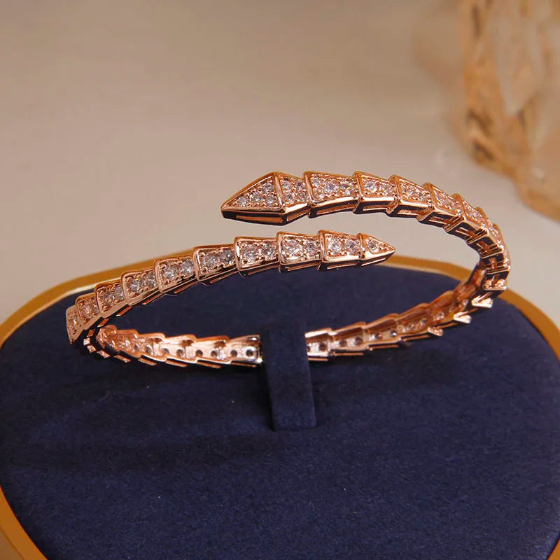 ASTRA Deluxe Armband