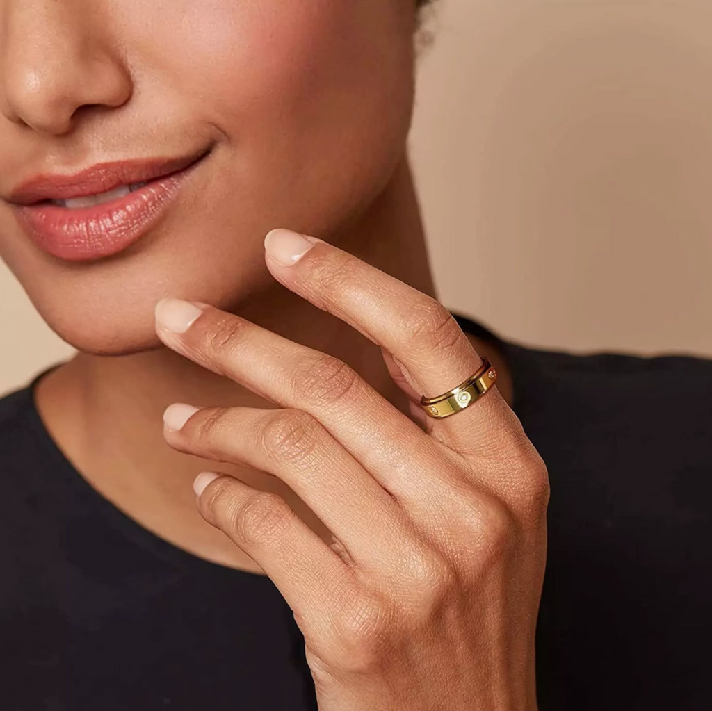 LIVIA Ring